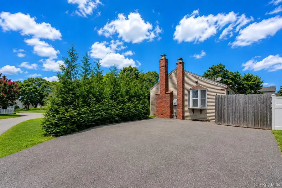 97 Corey Avenue, Blue Point, NY 11715 - #3