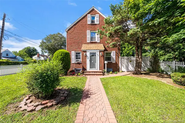695 Front Street, Hempstead, NY 11550