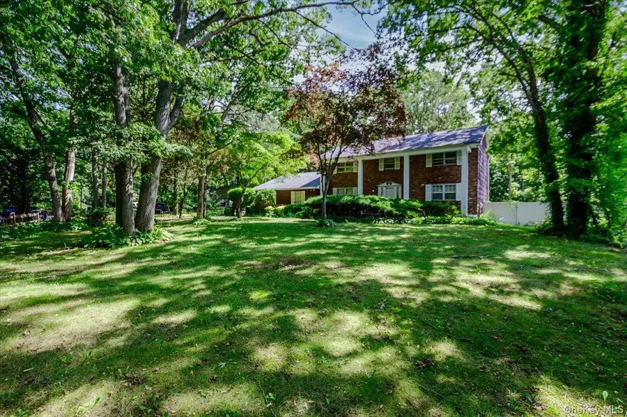 44 E Half Hollow Road, Dix Hills, NY 11746 - #3