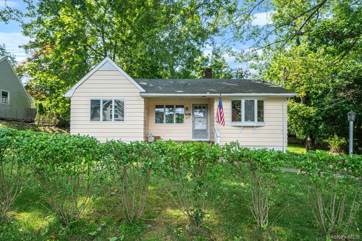 8 Triton Road, Rocky Point, NY 11778 - #1