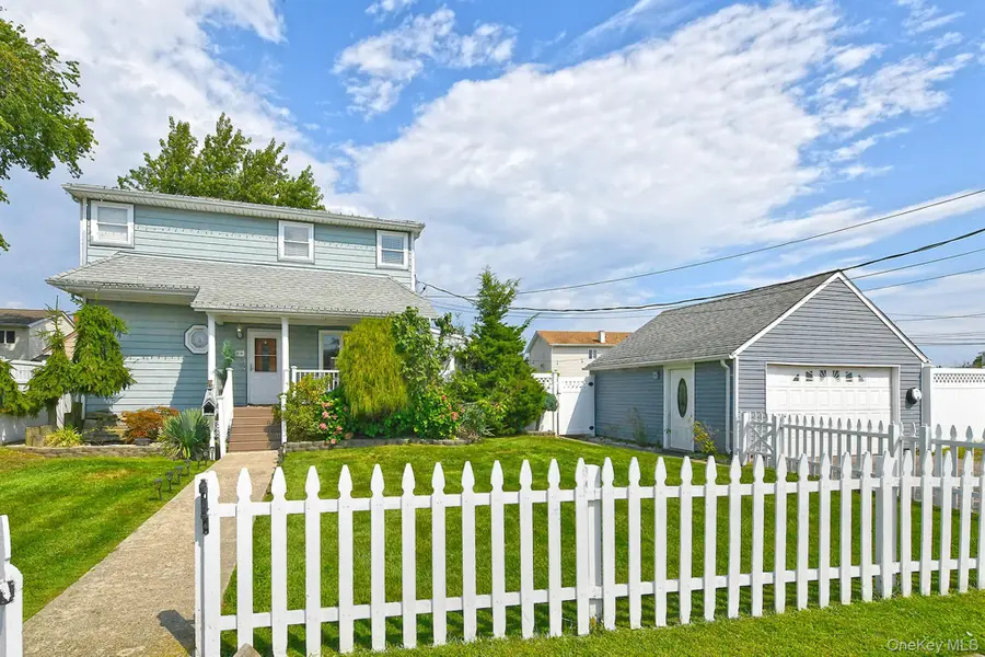 48 Lake Street, Lindenhurst, NY 11757 - #2