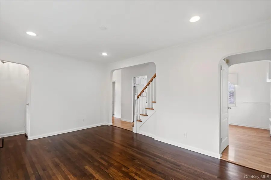 466 Croyden Road, Garden City South, NY 11530 - #2