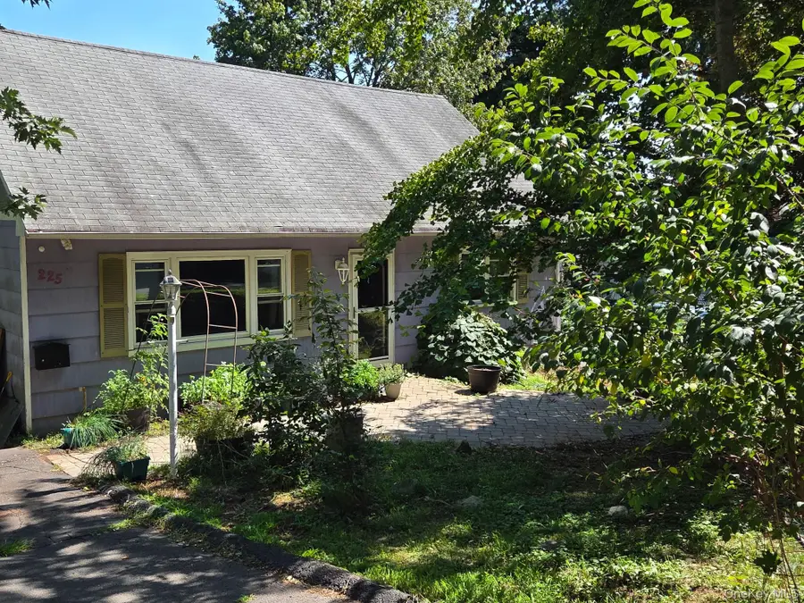 225 S Harrison Avenue, Congers, NY 10920 - #2