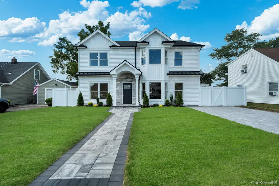 84 Rope Lane, Levittown, NY 11756 - #2