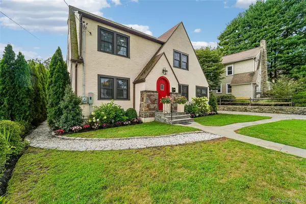7 Parkview Court, White Plains, NY 10603