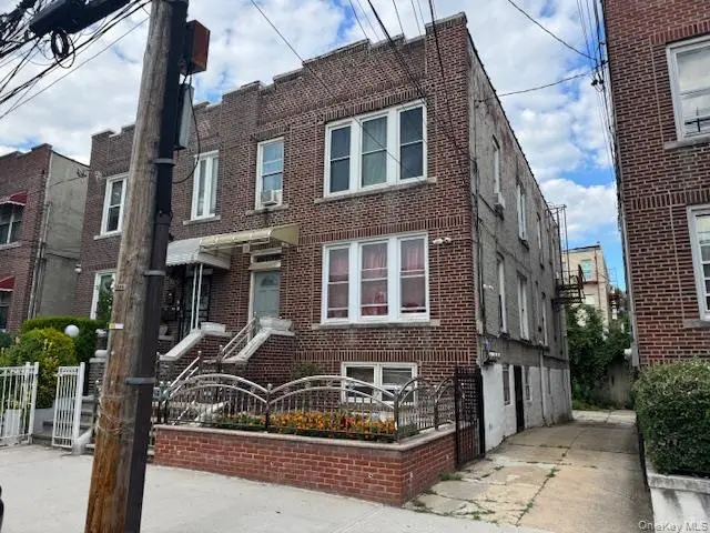 3340 Fish Avenue, Bronx, NY 10469 - #1