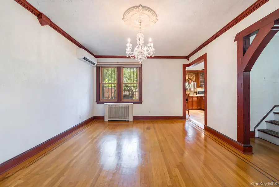 130-35 229th Street, Laurelton, NY 11413 - #3