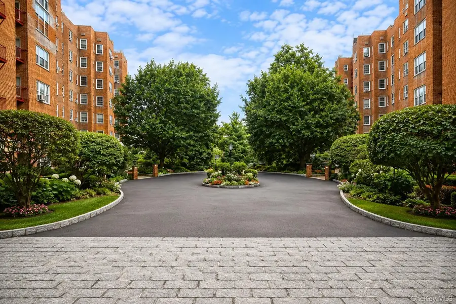 280 Collins Avenue #3i, Fleetwood, NY 10552 - #3