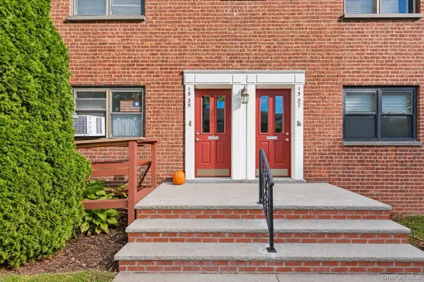 15-35 160 Street #6-160, Whitestone, NY 11357