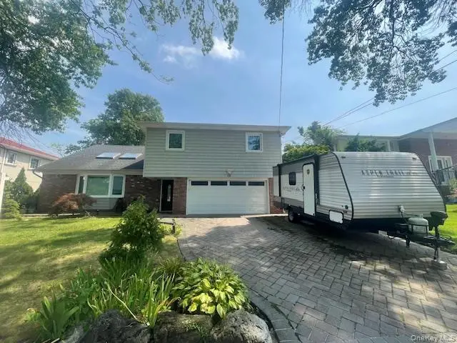 15 Captains Road, North Woodmere, NY 11581 - #1