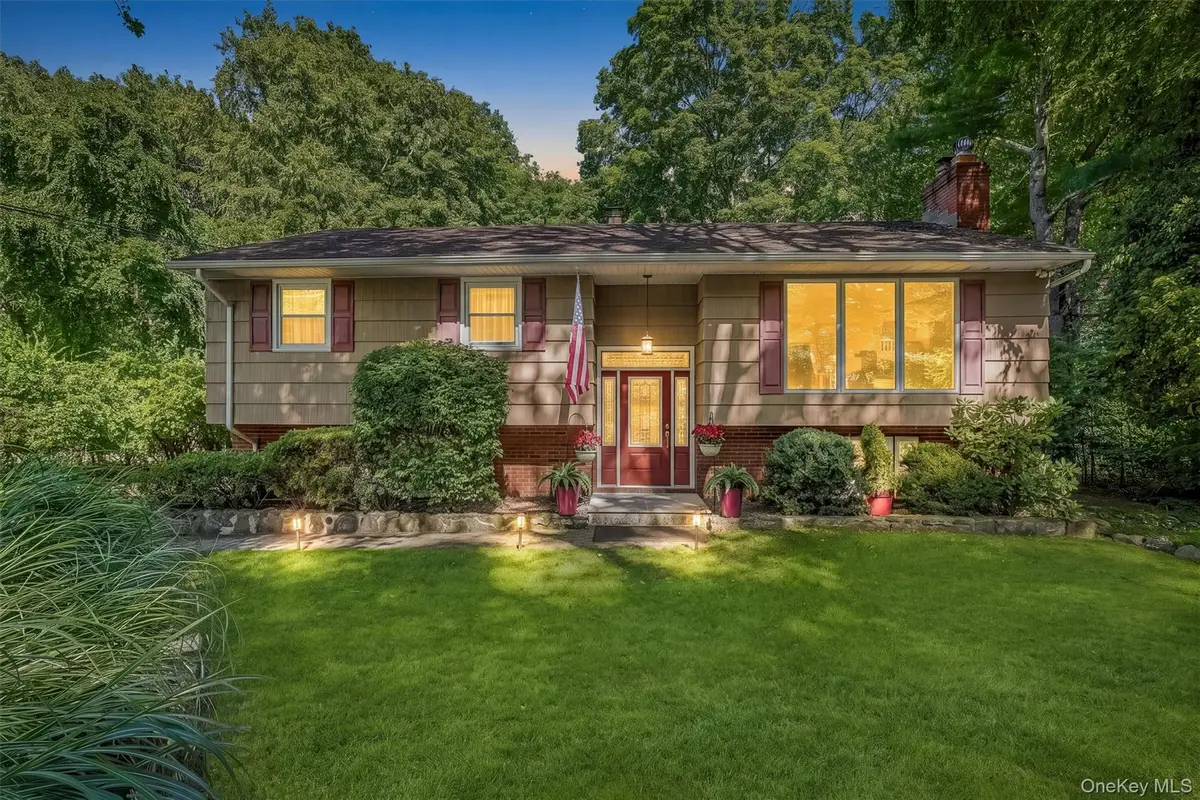 18 Fieldstone Lane, Cortlandt Manor, NY 10567 - #1