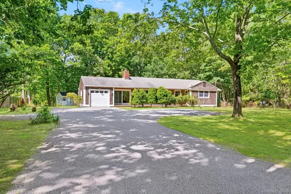 87 Jagger Lane, Westhampton, NY 11977