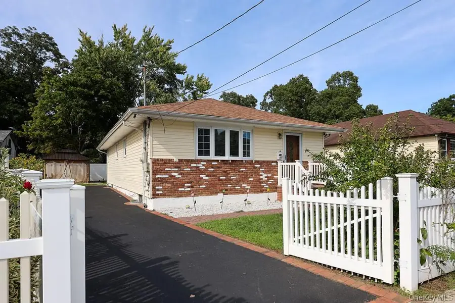 11 Valentine Street, Roosevelt, NY 11575 - #2