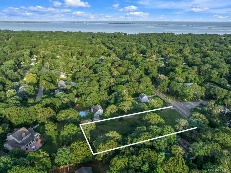 115 Bay Avenue E, Hampton Bays, NY 11946 - #3