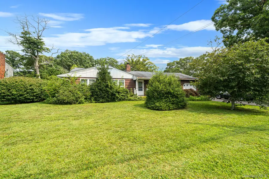 2345 Louis Kossuth Avenue, Ronkonkoma, NY 11779 - #2