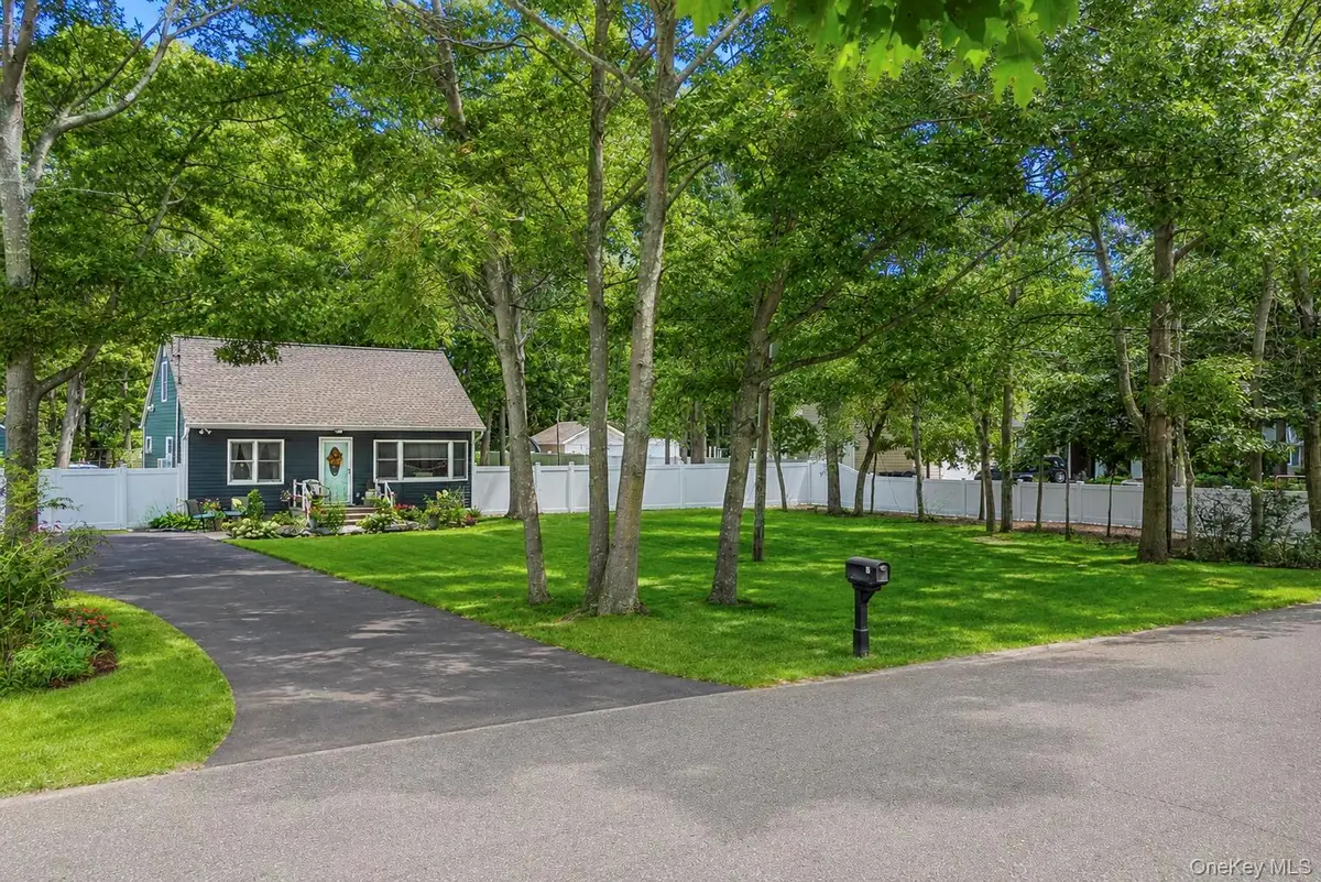 51 Roberts Road W, Shirley, NY 11967 - #1