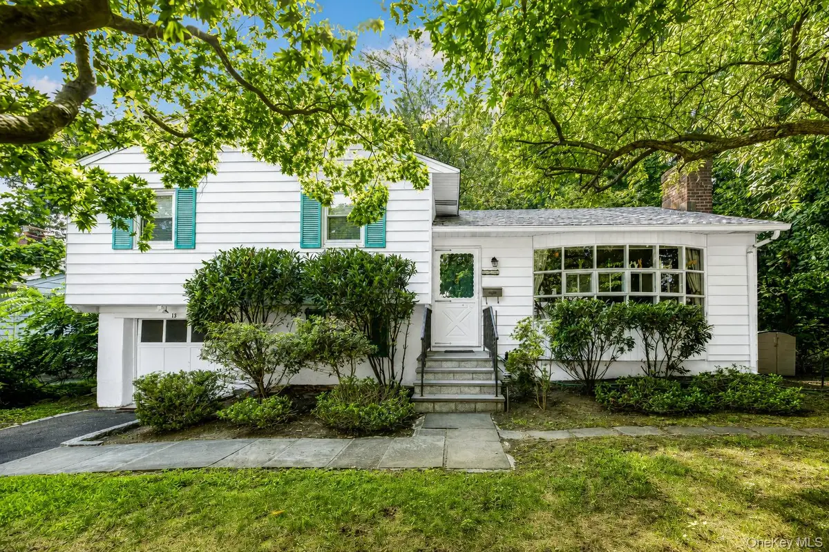 13 Vista Place, Hartsdale, NY 10530 - #1
