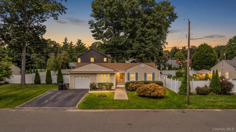 91 Haynes Avenue, West Islip, NY 11795 - #2