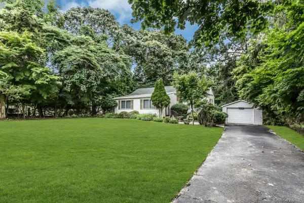 176 N Side Road, Wading River, NY 11792