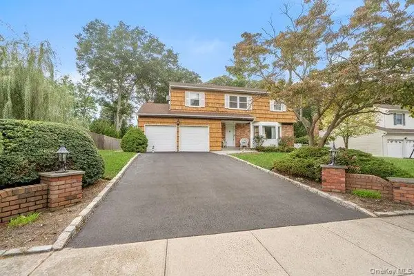 14 Format Lane, Smithtown, NY 11787