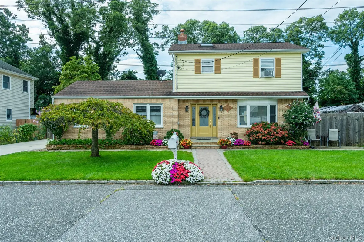 16 12th Street, Ronkonkoma, NY 11779 - #1