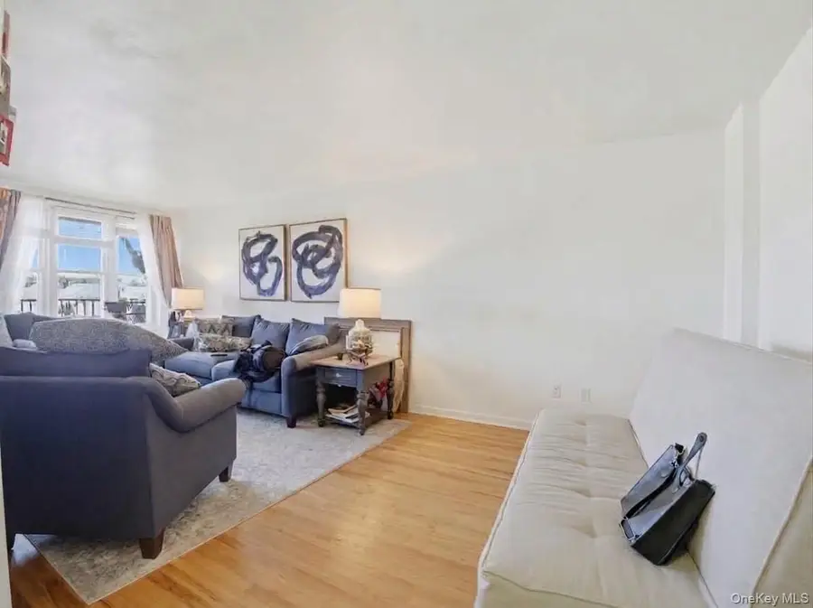 60 Hempstead Avenue #2H, Lynbrook, NY 11563 - #2