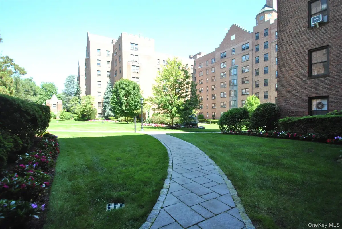 198 Garth Road #3C, Scarsdale, NY 10583 - #1