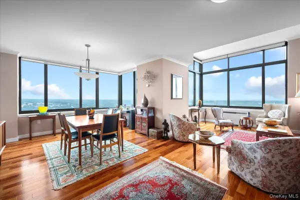 10 City Place #31H, White Plains, NY 10601