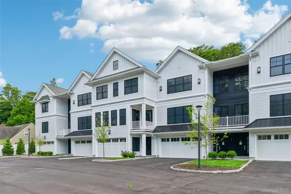 133 Spring Road #1, Huntington, NY 11743