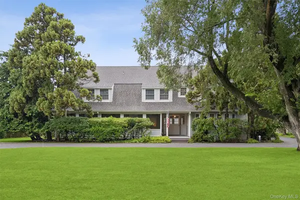 21 Seafield Lane, Westhampton Beach, NY 11978