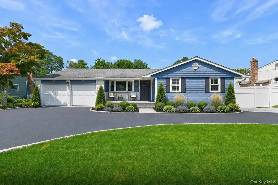 27 Osage Drive, Huntington Station, NY 11746 - #2
