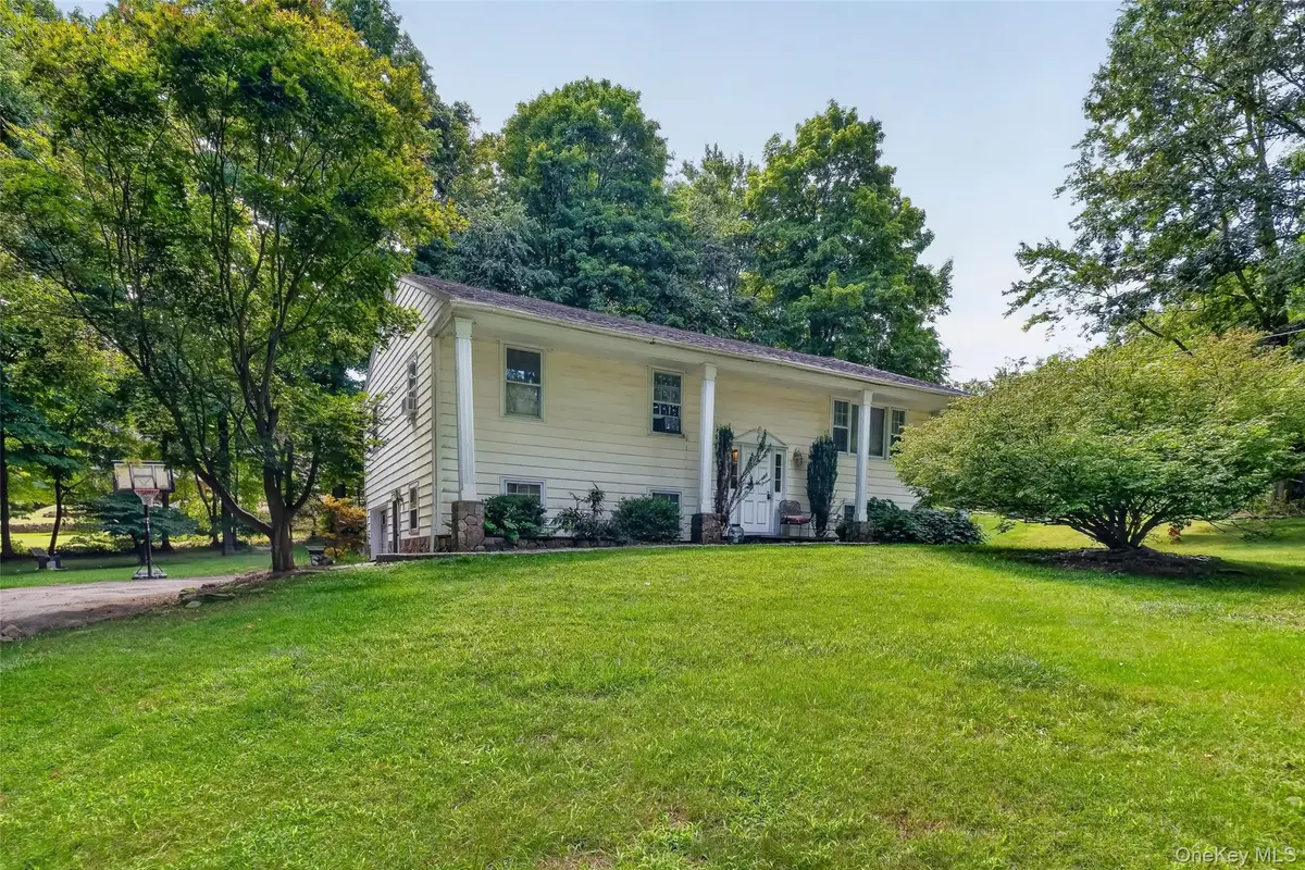 15 Oscawana Heights Road, Putnam Valley, NY 10579 - #1