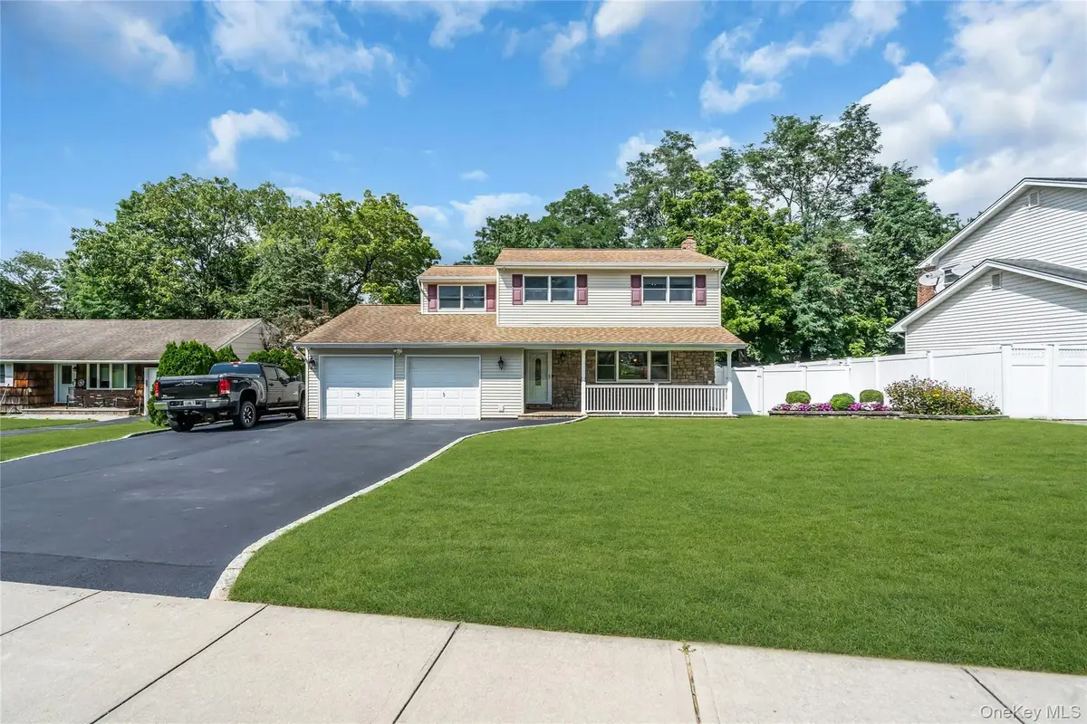 19 Opal Court, Hauppauge, NY 11788 - #1