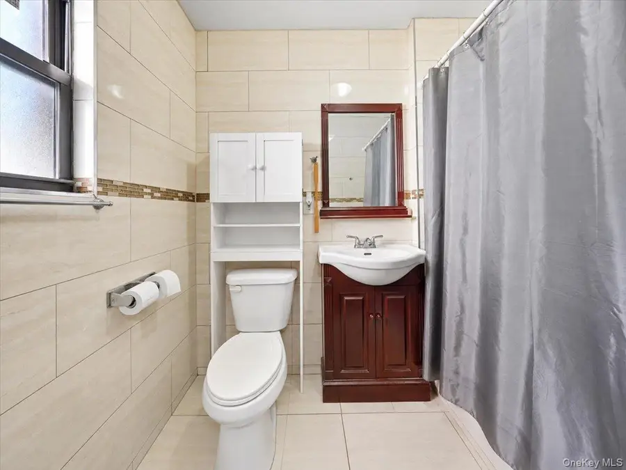 1027 E 231st Street, Bronx, NY 10466 - #3