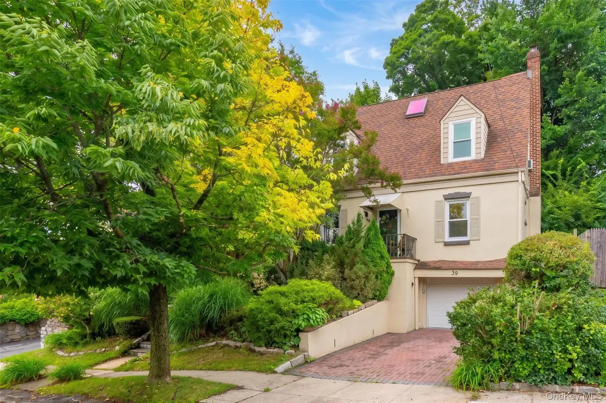 37 ( Aka 39 ) Sunrise Terrace, Yonkers, NY 10703 - #1