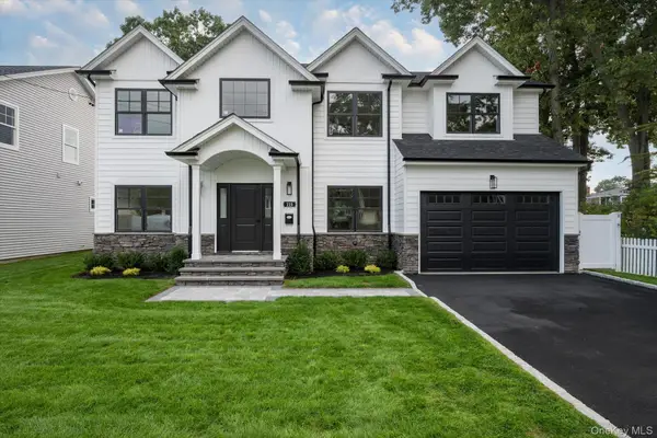 115 Jackson Avenue, Massapequa Park, NY 11762