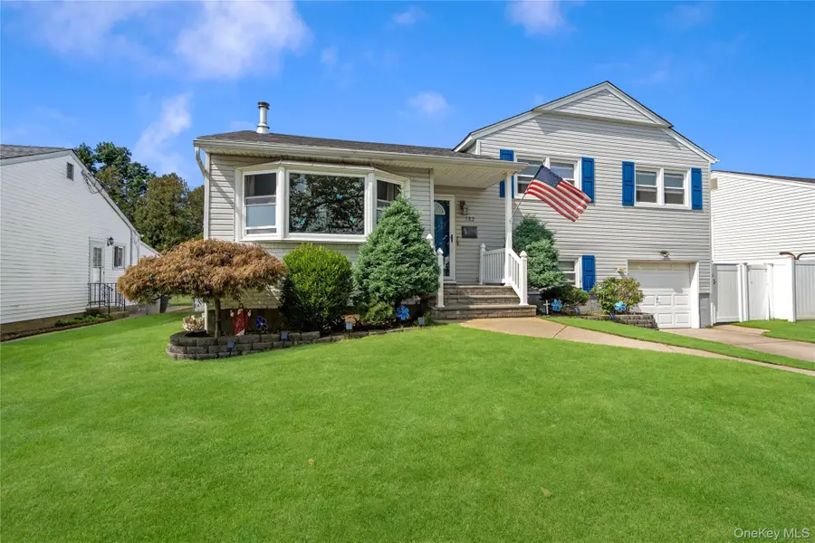 582 Benton Road, East Meadow, NY 11554 - #2