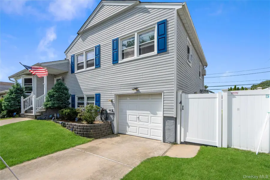 582 Benton Road, East Meadow, NY 11554 - #3