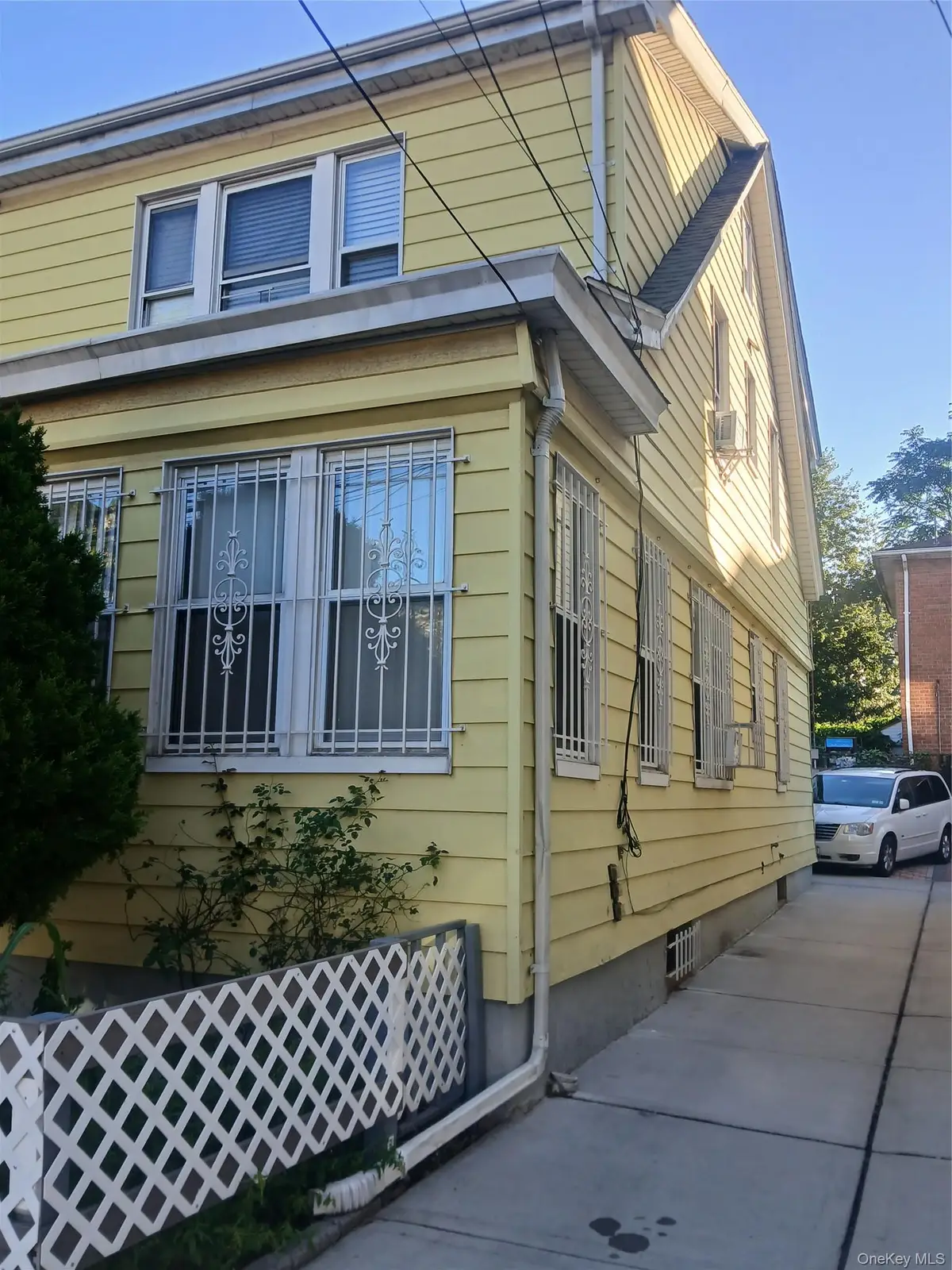 41-32 95 Street, Elmhurst, NY 11373 - #1
