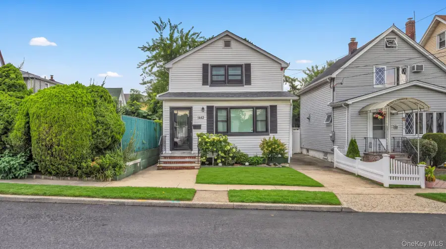 1442 Woolworth Street, Elmont, NY 11003 - #2
