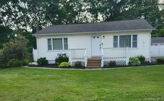 54 Hackensack Road, Mastic Beach, NY 11951