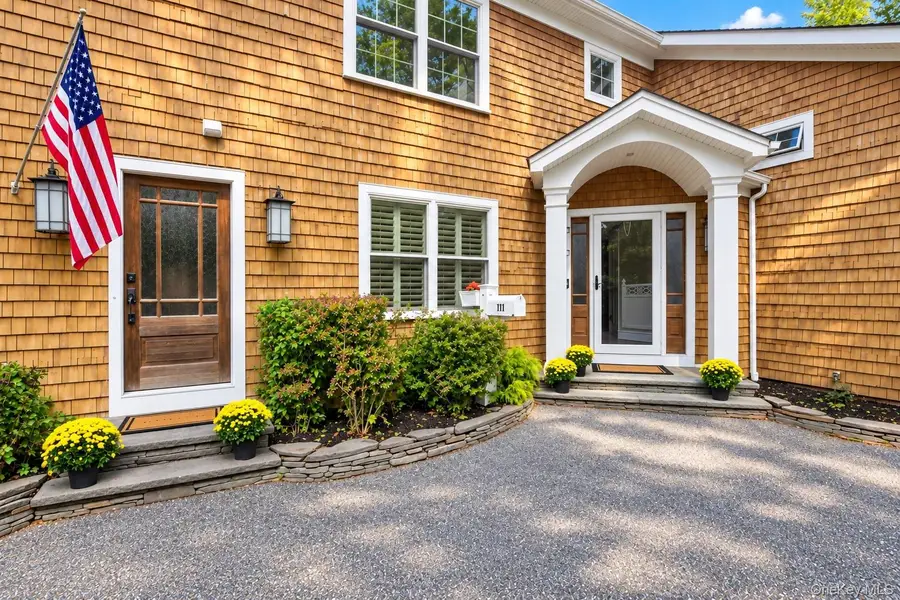 100 Edgewood Avenue, Smithtown, NY 11787 - #3