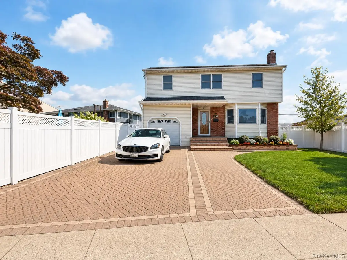 1745 Bellmore Avenue, Bellmore, NY 11710 - #1