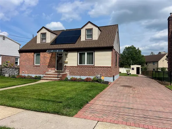 106 Lawrence Street, Uniondale, NY 11553