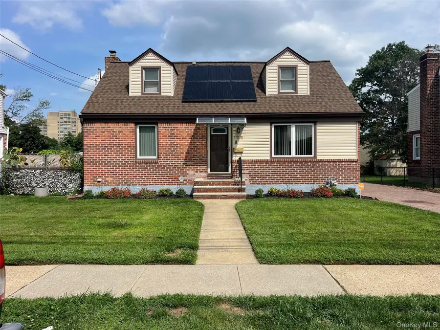 106 Lawrence Street, Uniondale, NY 11553 - #2