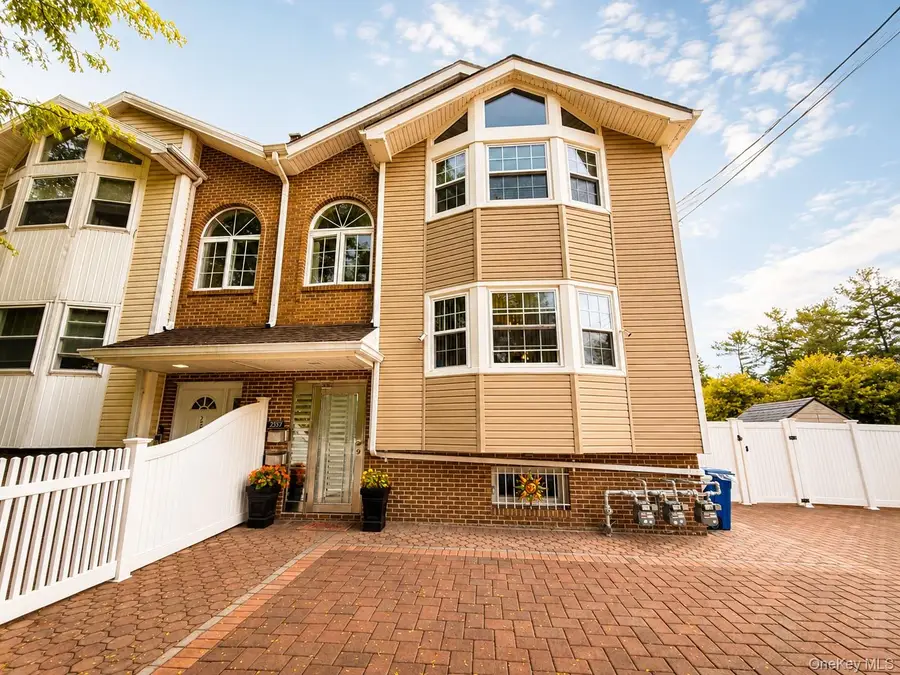 2357 Demeyer Street, Bronx, NY 10469 - #2