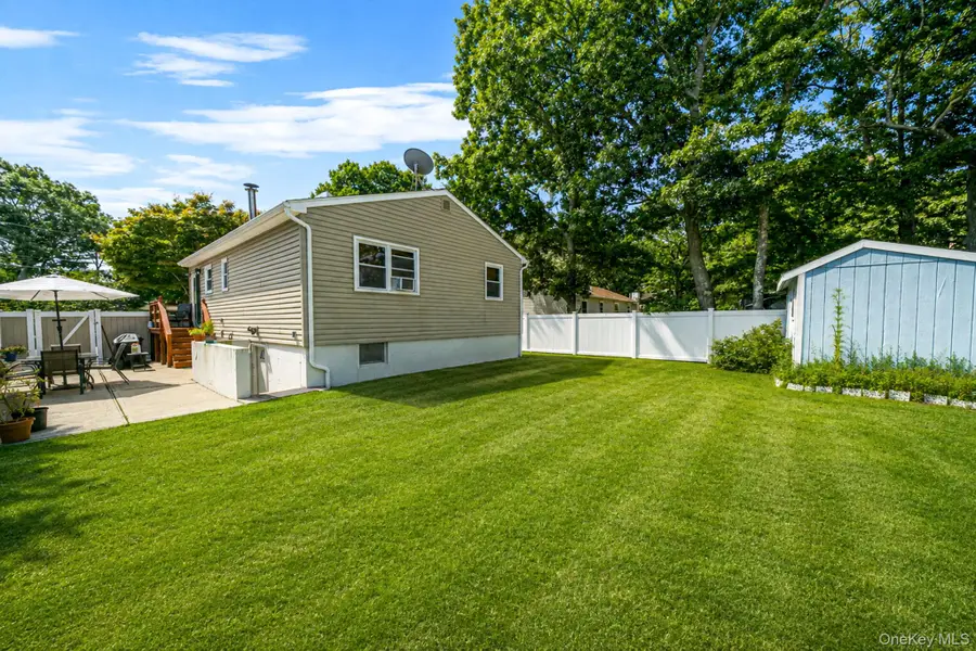 7 Wellwood Drive, Shirley, NY 11967 - #3