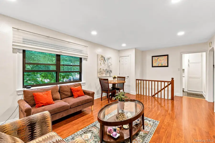 73-02 Springfield Boulevard #2FL, Oakland Gardens, NY 11364 - #3