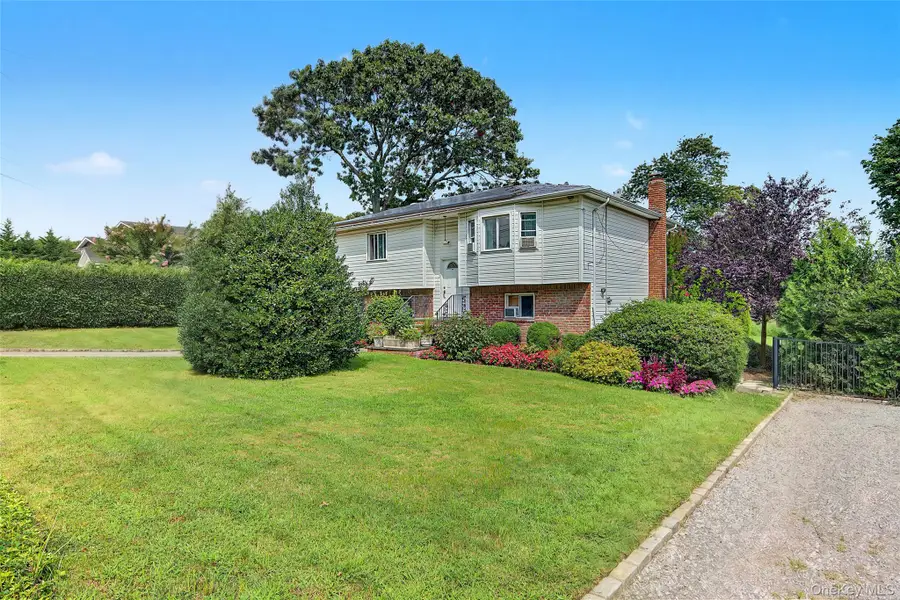45 Massachusetts Avenue, Bay Shore, NY 11706 - #2