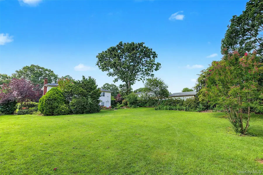 45 Massachusetts Avenue, Bay Shore, NY 11706 - #3